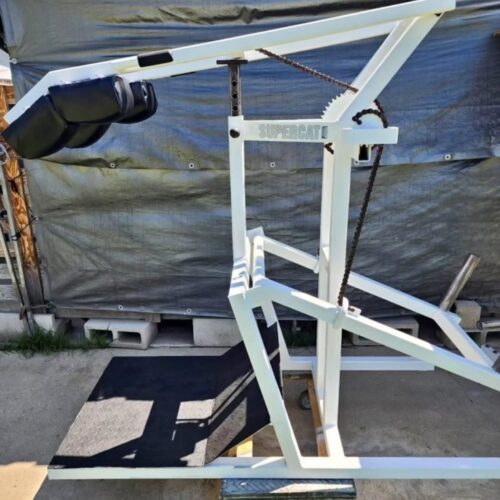 Powernetic Supercat squat